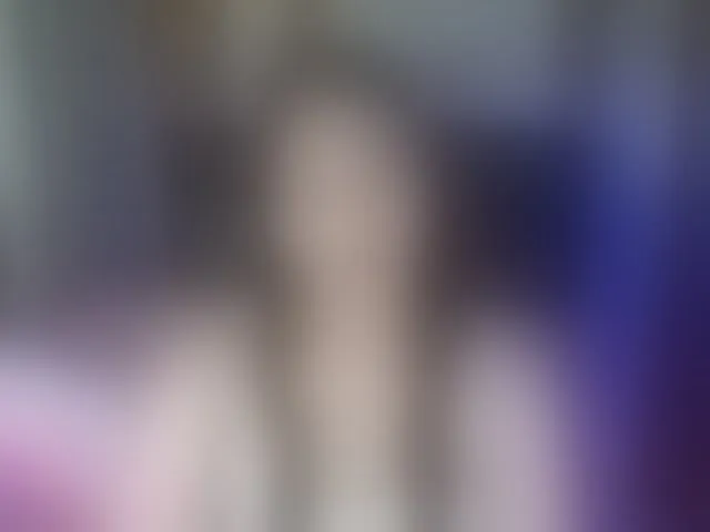 Live sex webcam photo for lizziesweets #293352876