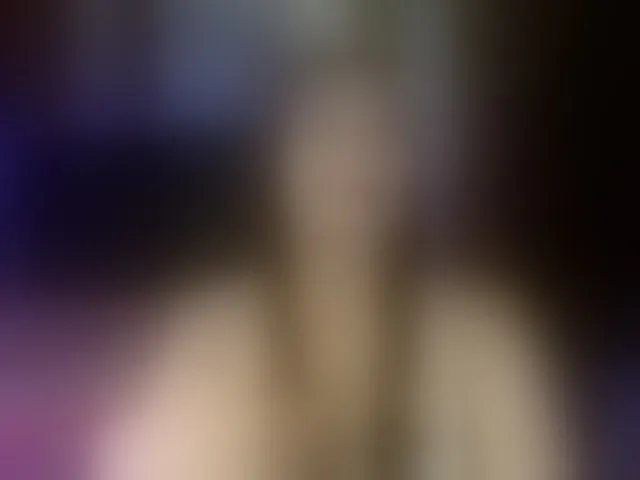 Live sex webcam photo for lizziesweets #293577874