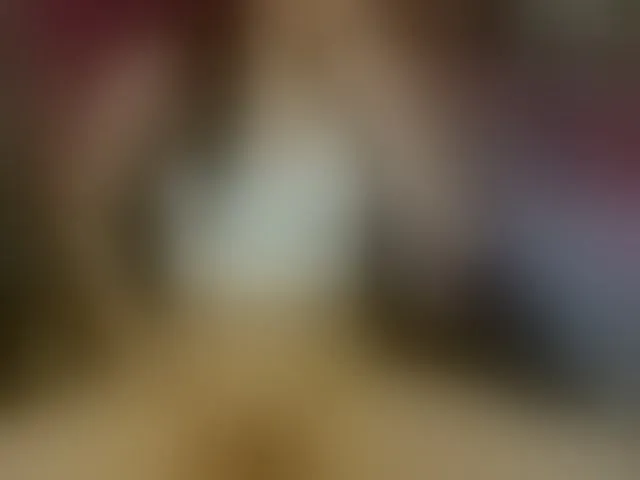 Live sex webcam photo for lizziesweets #293956758