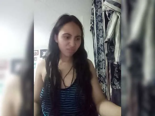 Live sex webcam photo for lizztaylor531 #276308378