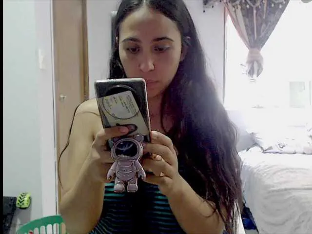 Live sex webcam photo for lizztaylor531 #277041214