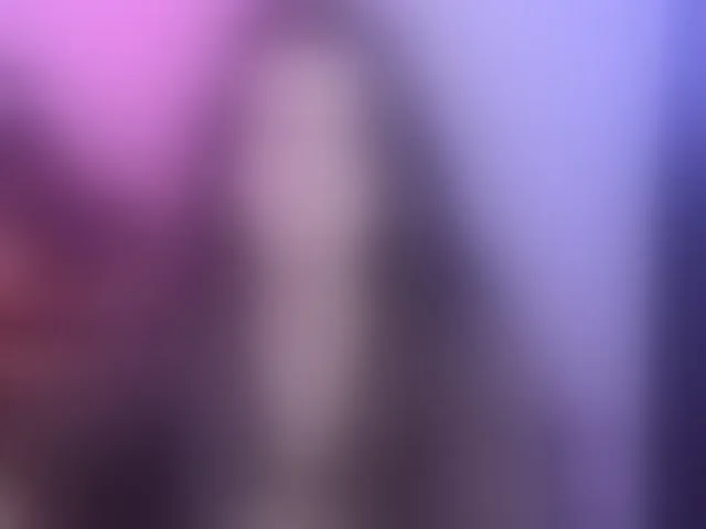 Live sex webcam photo for lolamustaine #293118577
