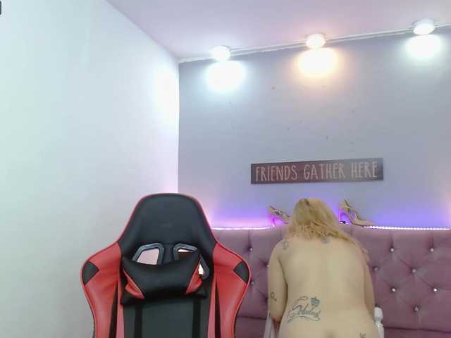 Live sex webcam photo for lolanolimitss #273769933