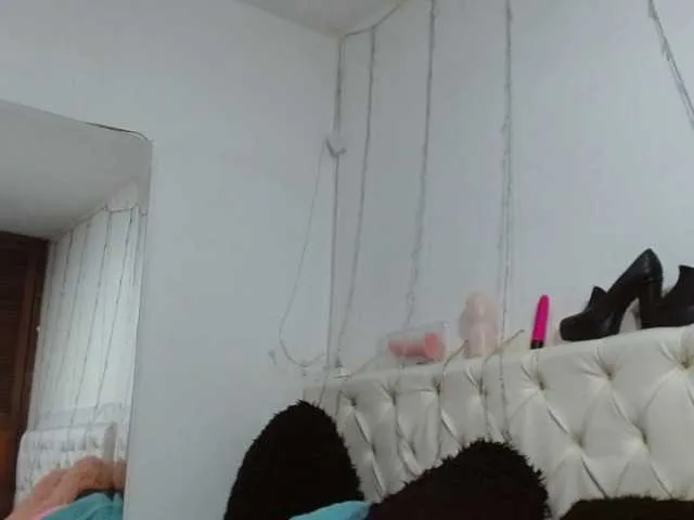 Live sex webcam photo for lolla-hott #277678616