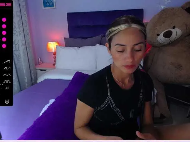 Live sex webcam photo for lollarain #273736012