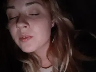 Live sex webcam photo for looklisten #218621306