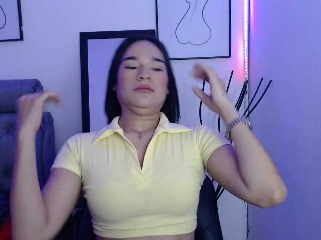 Live sex webcam photo for loolittaaxxx #276798284