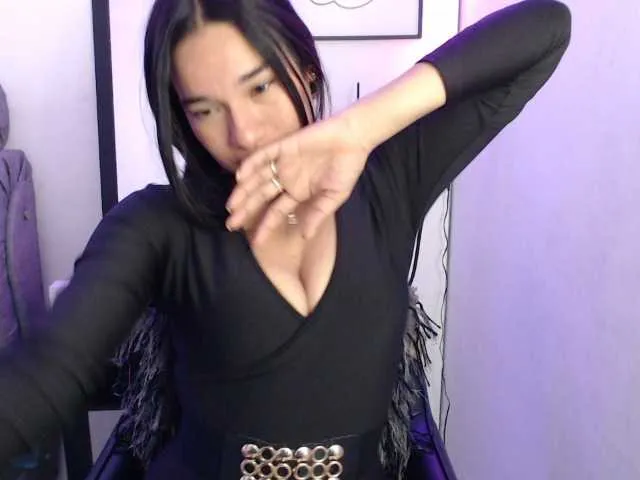 Live sex webcam photo for loolittaaxxx #277096548
