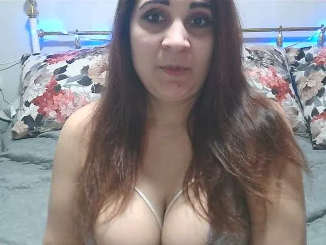 Live sex webcam photo for lorainne2 #292756927