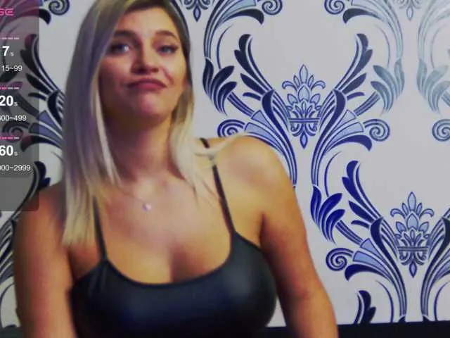 Live sex webcam photo for lorehottie #290317475