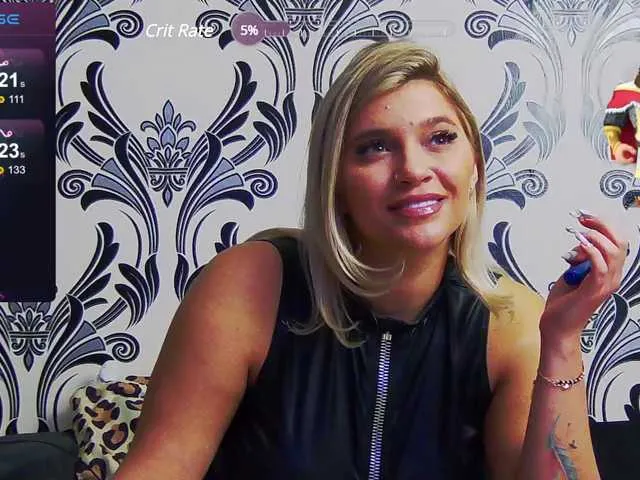 Live sex webcam photo for lorehottie #290863536