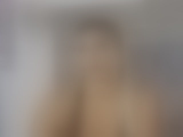 Live sex webcam photo for lorehottie #294342266