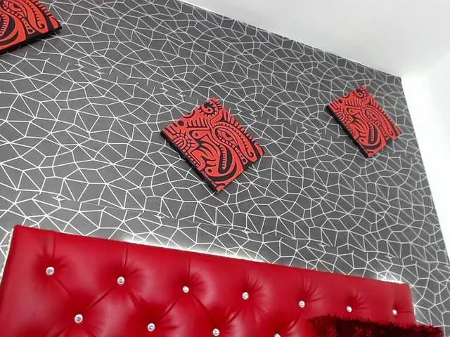 Live sex webcam photo for loreinparker #272566827