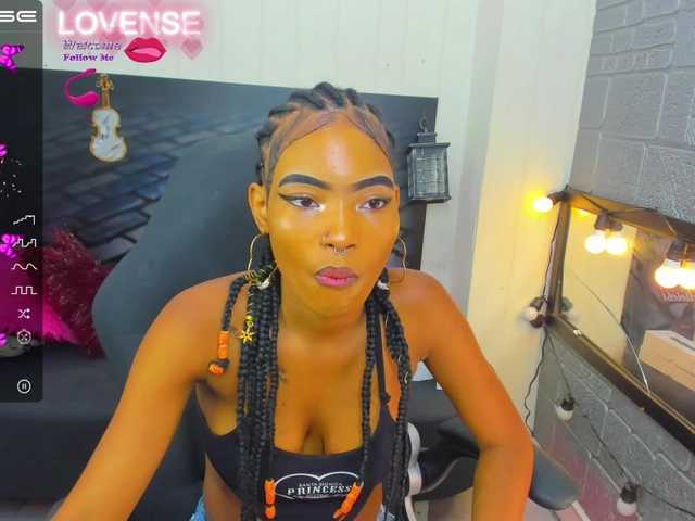 Live sex webcam photo for lorelovers #274554300