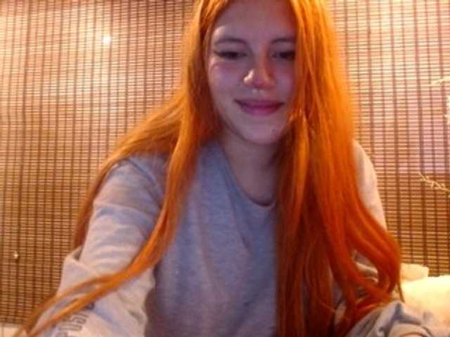 Live sex webcam photo for lorelunna #272354229