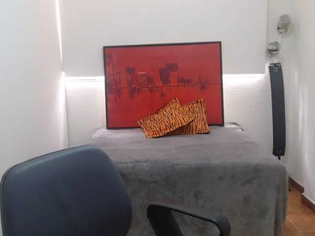 Live sex webcam photo for loren-baby #273180849