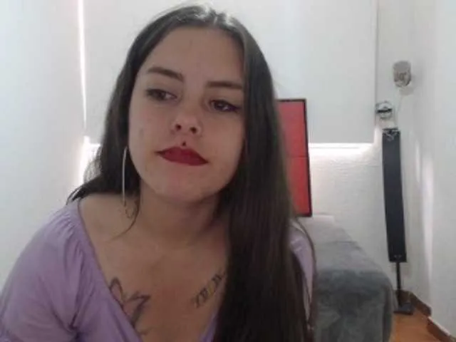 Live sex webcam photo for loren-baby #273317180