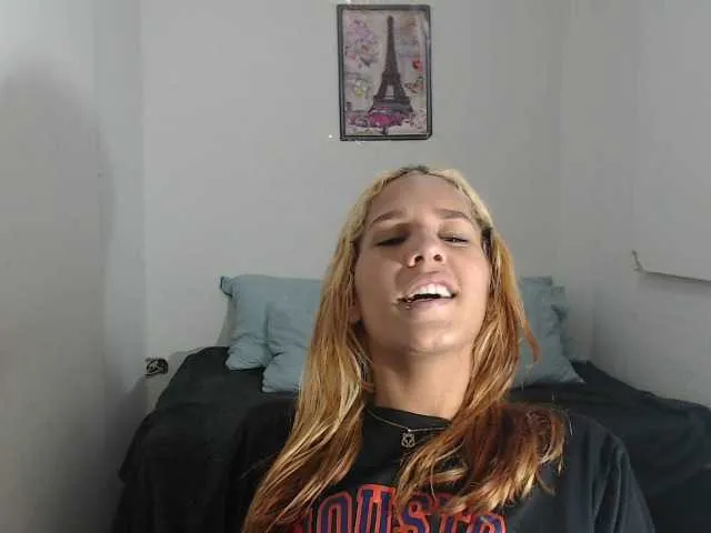 Live sex webcam photo for loren-baby #276882327