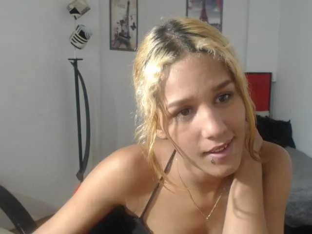 Live sex webcam photo for loren-baby #276958085