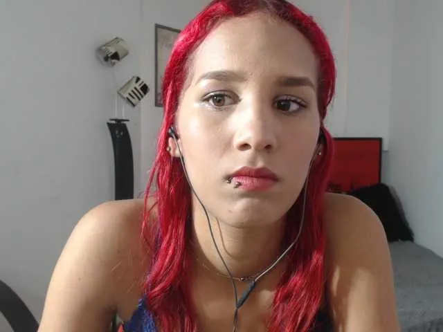 Live sex webcam photo for loren-baby #277065375