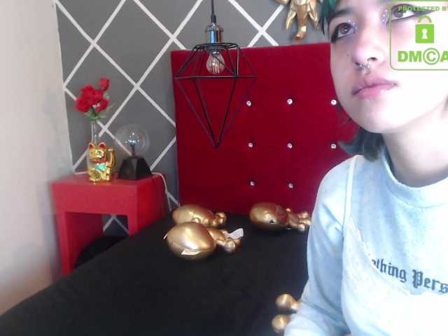 Live sex webcam photo for lorenvitale #272204172