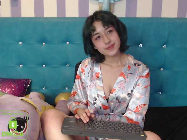 Live sex webcam photo for lorenvitale #272221648