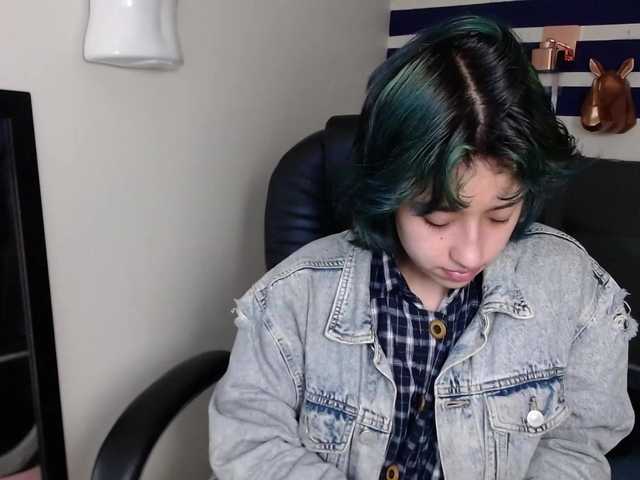 Live sex webcam photo for lorenvitale #272316305