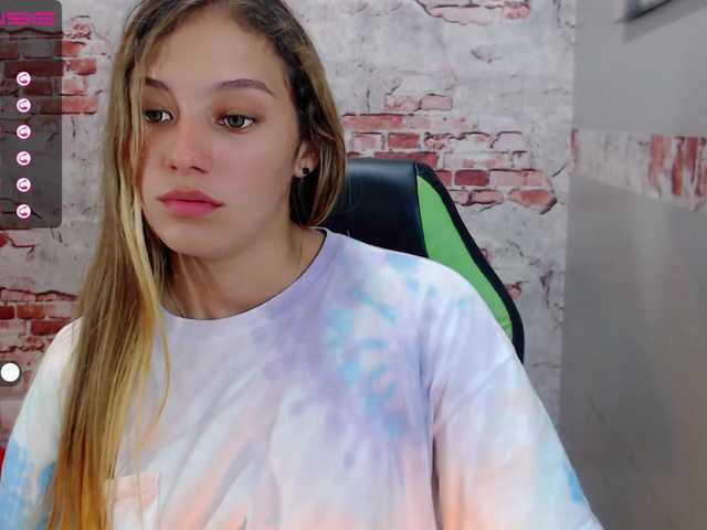 Live sex webcam photo for lorey-bonz #272027780