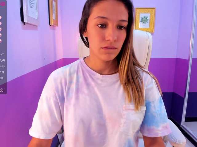 Live sex webcam photo for lorey-bonz #273791316