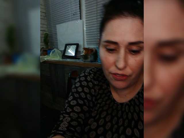 Live sex webcam photo for loriktwinss #272035366