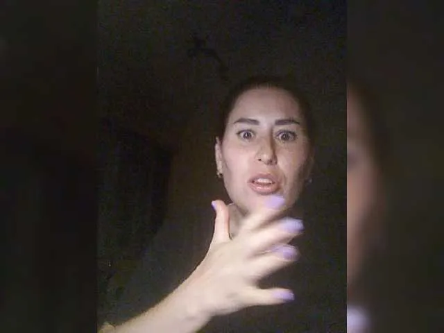 Live sex webcam photo for loriktwinss #276329045