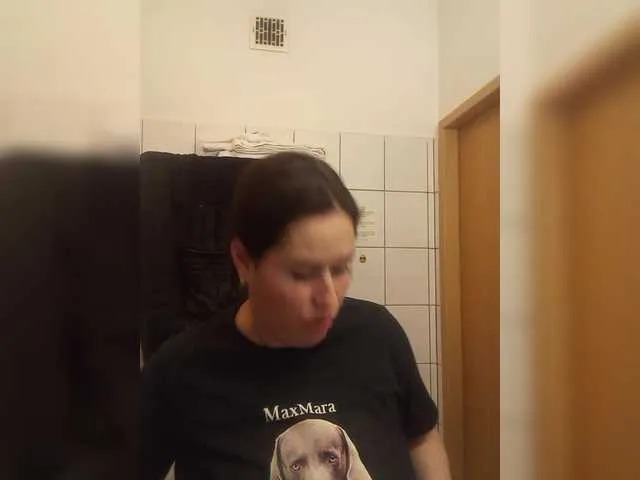 Live sex webcam photo for loriktwinss #290316556