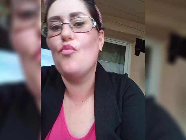 Live sex webcam photo for loriktwinss #291361569