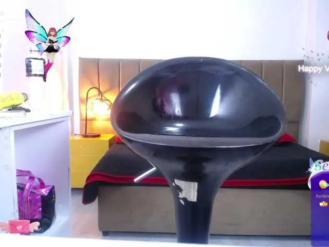 Live sex webcam photo for louise-nails #277773792