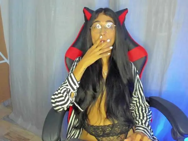 Live sex webcam photo for louisedaniels #277793760