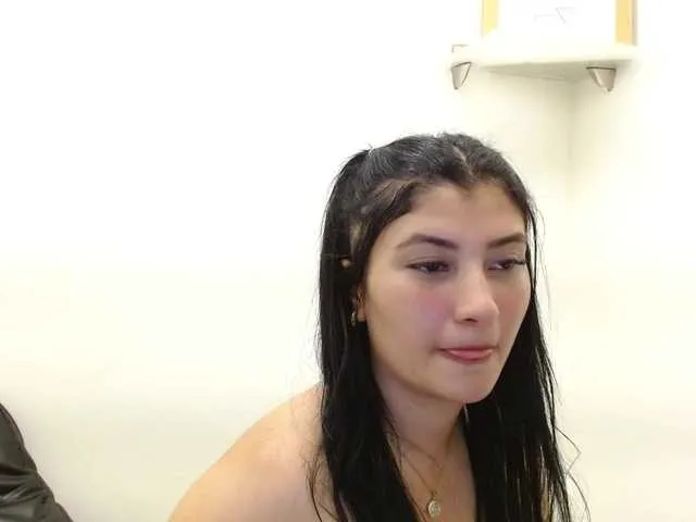 Live sex webcam photo for louisk2 #291994040