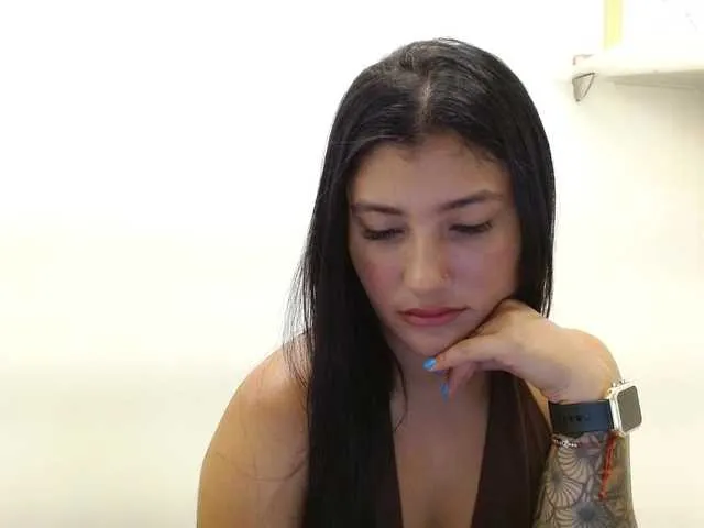 Live sex webcam photo for louisk2 #292120955