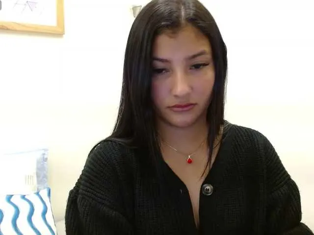 Live sex webcam photo for louisk2 #292354551