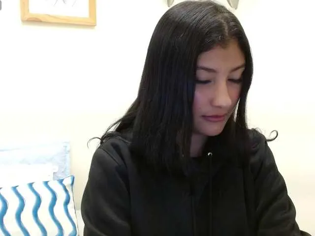 Live sex webcam photo for louisk2 #292382481