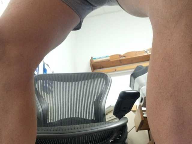 Live sex webcam photo for love2cam4u #275556042