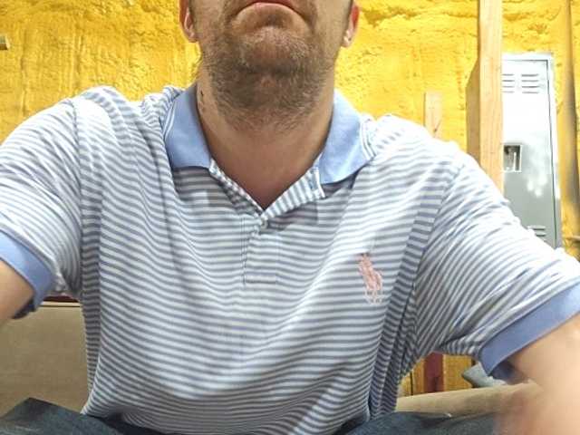 Live sex webcam photo for love2cam4u #276684135