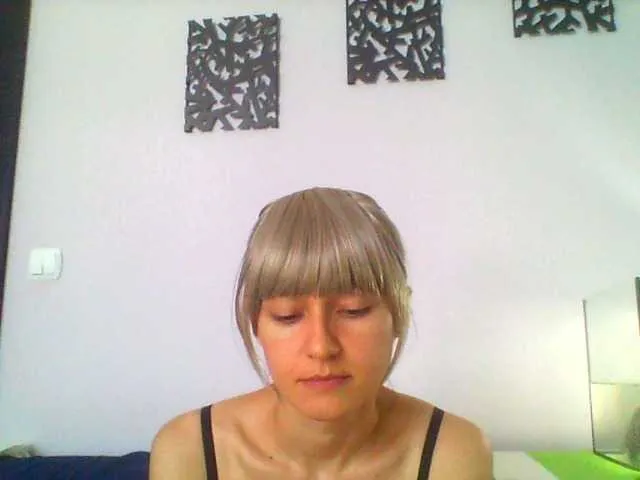 Live sex webcam photo for lovelyblond #275631461