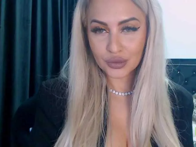 Live sex webcam photo for lovelyblondyx #277473548