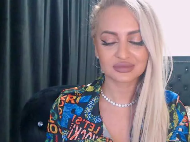 Live sex webcam photo for lovelyblondyx #277617868