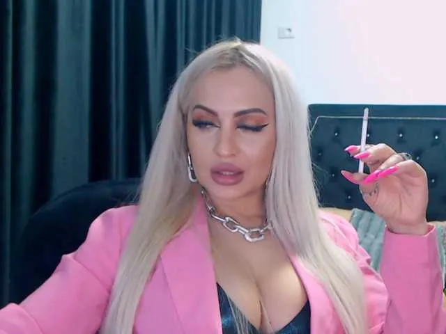 Live sex webcam photo for lovelyblondyx #277701193