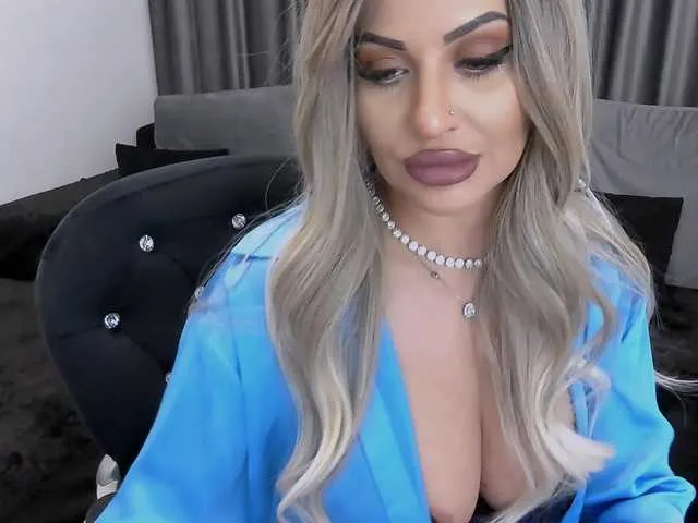 Live sex webcam photo for lovelyblondyx #291128926