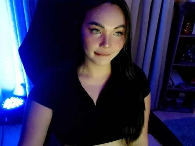 Live sex webcam photo for lovelydiane12 #292348970