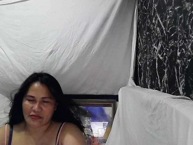 Live sex webcam photo for lovelykiera1 #273550803