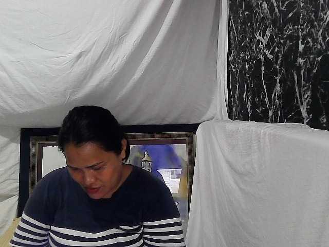 Live sex webcam photo for lovelykiera1 #273561168