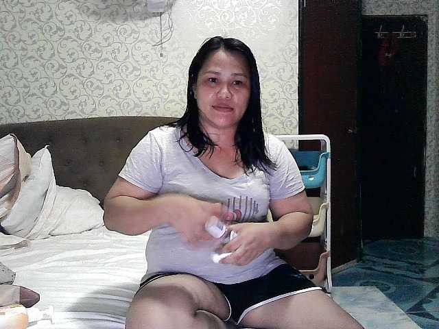 Live sex webcam photo for lovelykiera1 #274078187